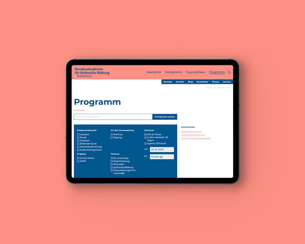 Tablet-Ansicht der Website der Bundesakademie Wolfenbüttel. Programmfilter-Seite. Hintergrund Koralle.